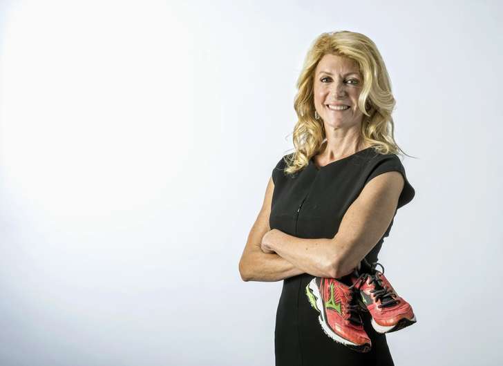 Wendy Davis launches Deeds Not Words to spur young women to activism